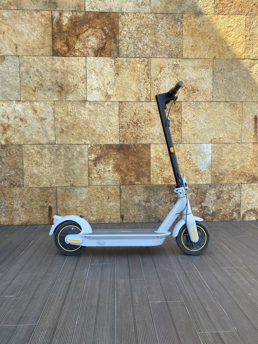 Trotinete Elétrica E-Scooter SEGWAY-NINEBOT Max G30 LE