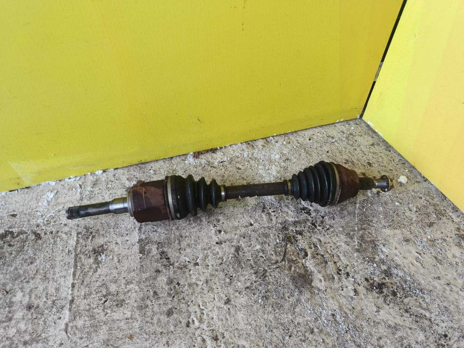 Ліва піввісь Ford Escape 1.5 awd Привод Привідний вал шрус Ескейп