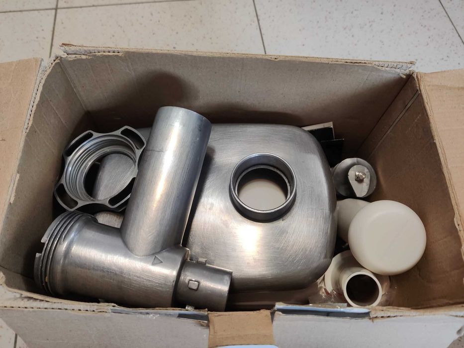 Máquina de Picar Carne Bifinett 550W | Completa com Acessórios