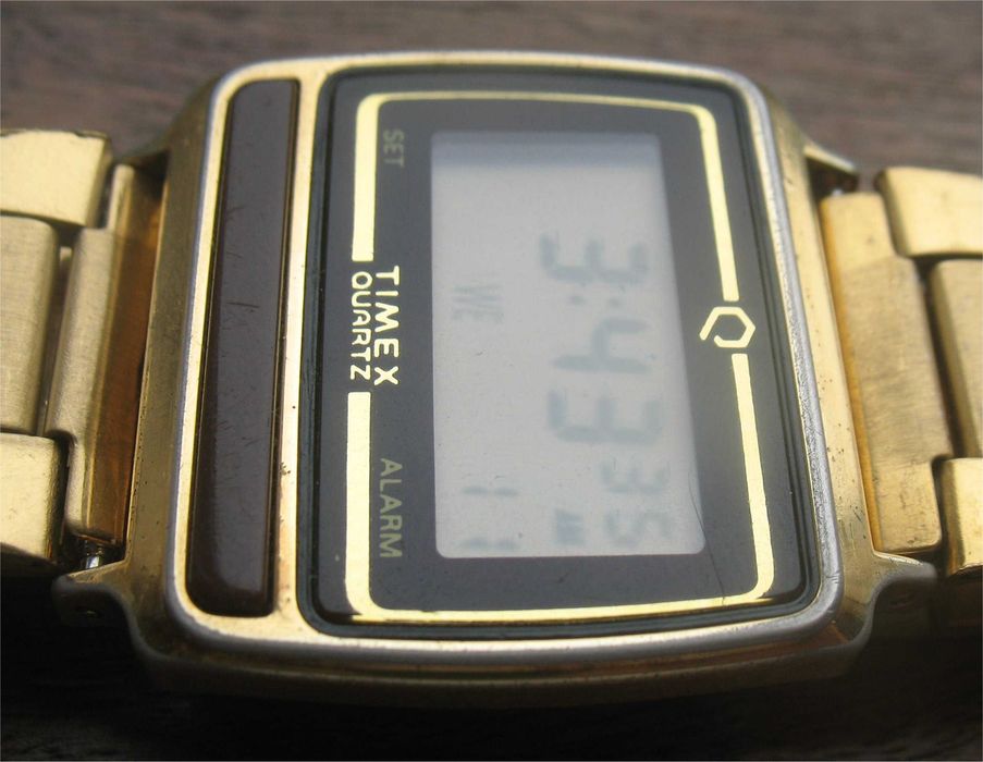 Relógio Digital Vintage - Timex Quartz - S Cell