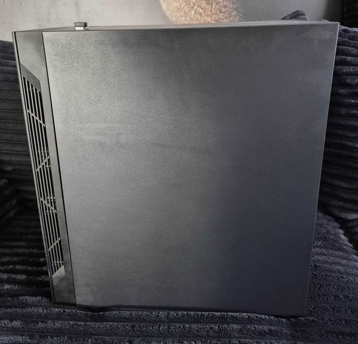 Komputer do GIER Ryzen 5 / 32 GB / RX580 8GB / 1 TB / Win 10 Pro