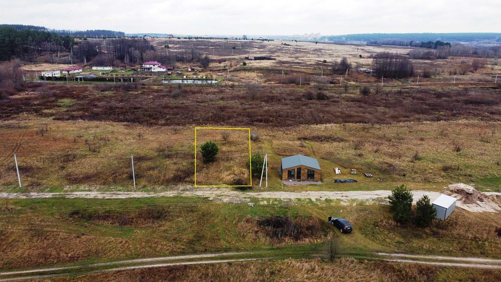 Михайлівка-Рубежівка, 10 соток з комунікаціями біля лісу