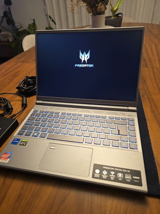 Gaming Acer Predator Triton 300 SE RTX 3060 i7 12th 16GB 512GB. Troca
