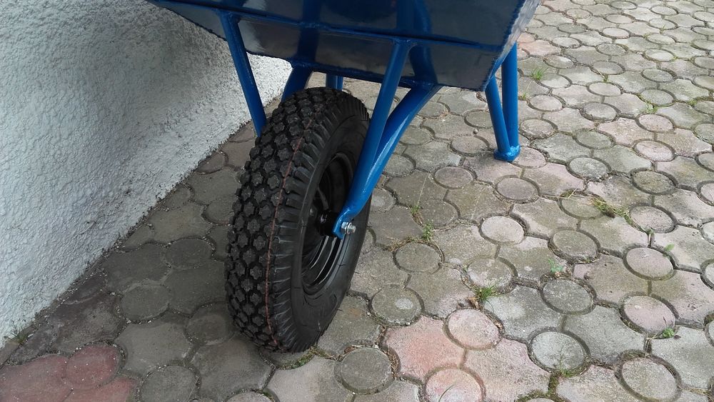 Sprzedam tanio taczki wzmacniane!