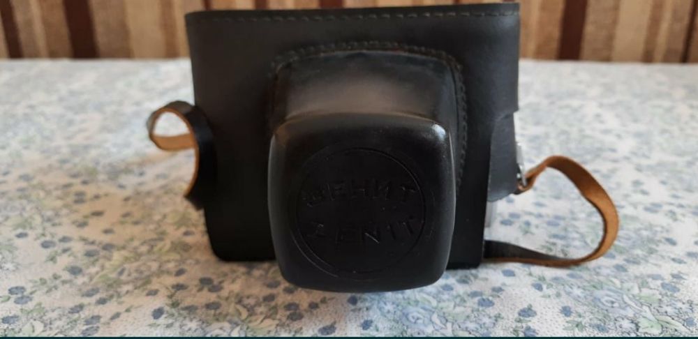 Фотоапарат "Зенит"