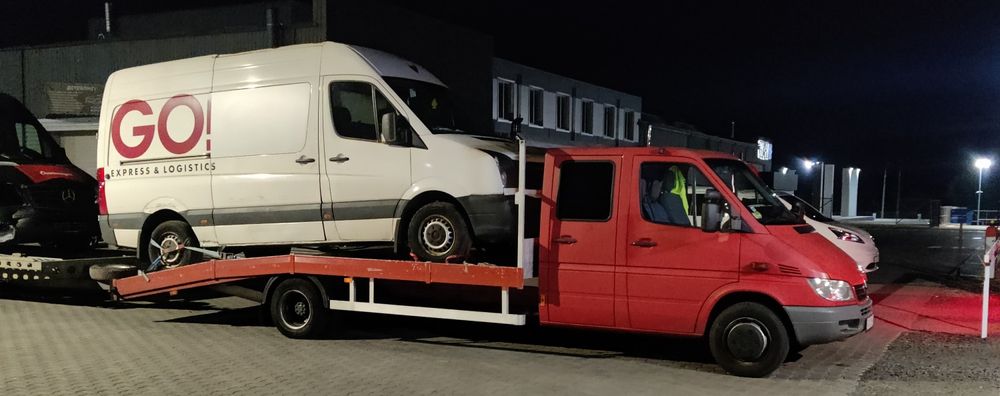 Эвакуатор Sprinter 616 cdi extra long