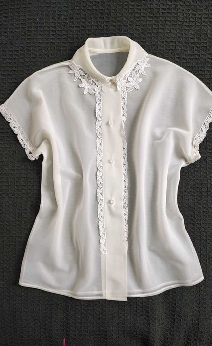 Kremowa bluzka koronka krótki rękaw ludowa folk vintage retro