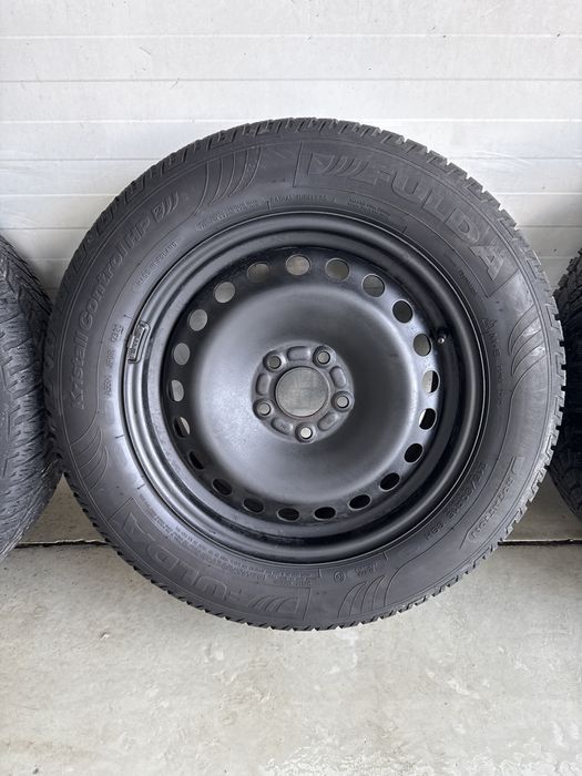 Felgi Ford mondeo 5x108 16 cali  oryginalne z czujnikami TPMS +2 opony Fulda 215/60-16