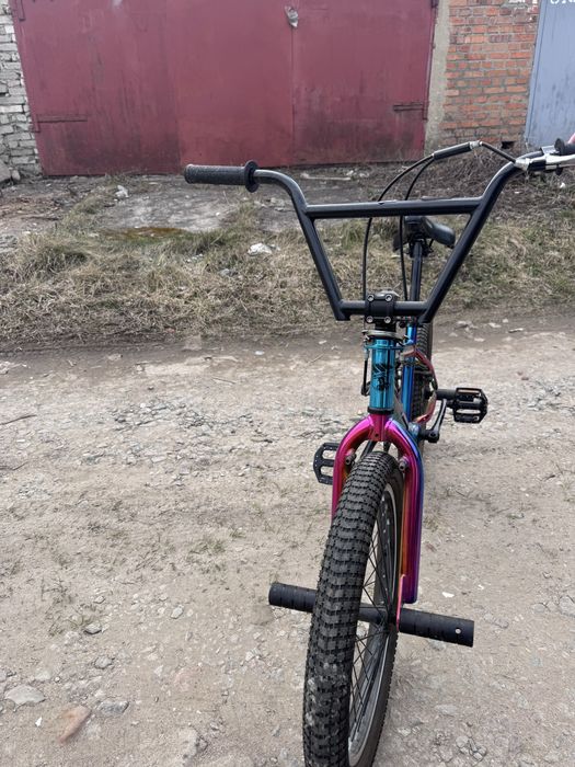 Продам трюковий велосипед