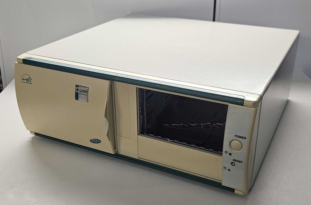 Obudowa komputerowa Green desktop ATX Retro PC