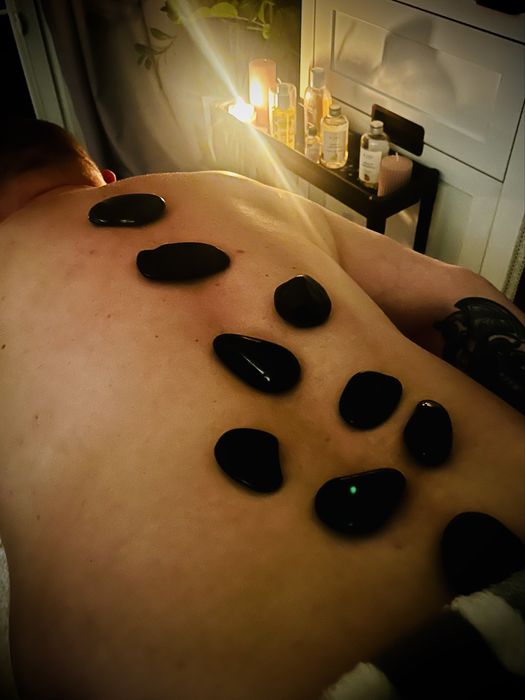 Masaże: klasyczny, bańka chińska, relaksacyjny, goracy wosk. Drenaż.