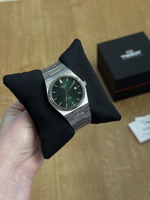 Чоловічий годинник Tissot prx t137.410.11.041.00