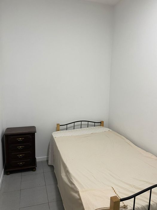 Quarto individual para arrendar no Pinhal Novo