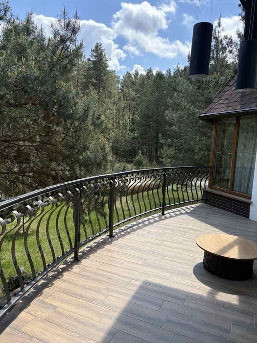 Будинок в кривині