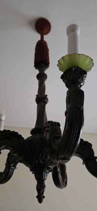 Candeeiro de Teto em Madeira de Pau Preto