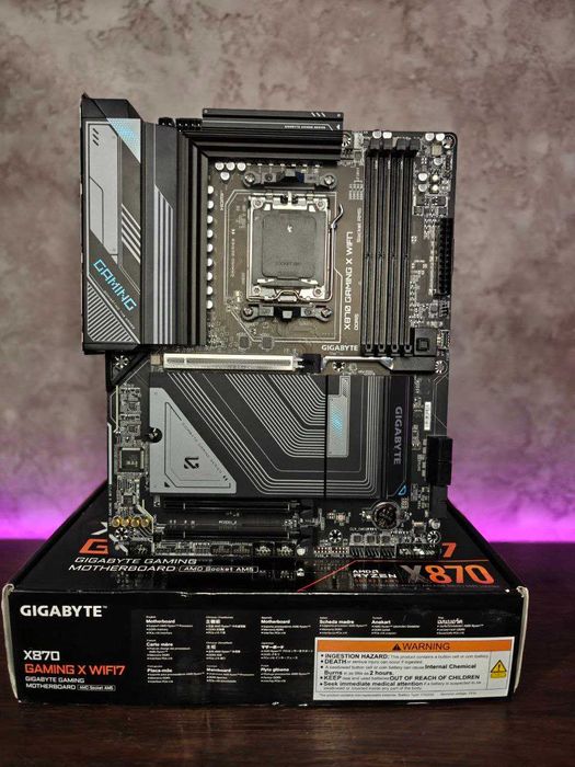 Материнська плата Gigabyte X870 Gaming X Wifi7 (AM5) 7000-9000 AMD