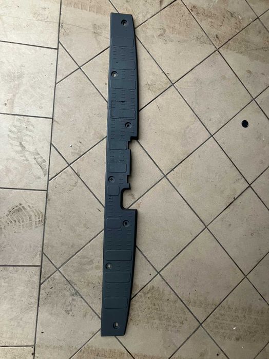 Nakładka pasa tylnego listwa na pas tylny Vw Crafter II 7C0  Man TGE