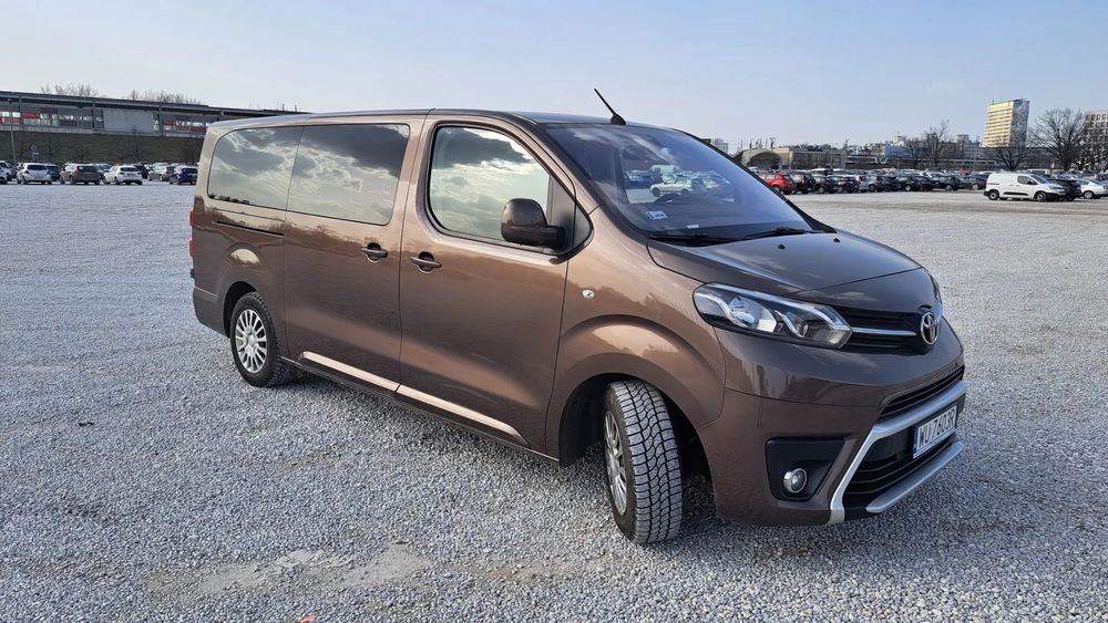 Toyota ProAce Rodzinne autko na wakacje i dojazdy do szkoły - FV 23% DUŻY SERWIS