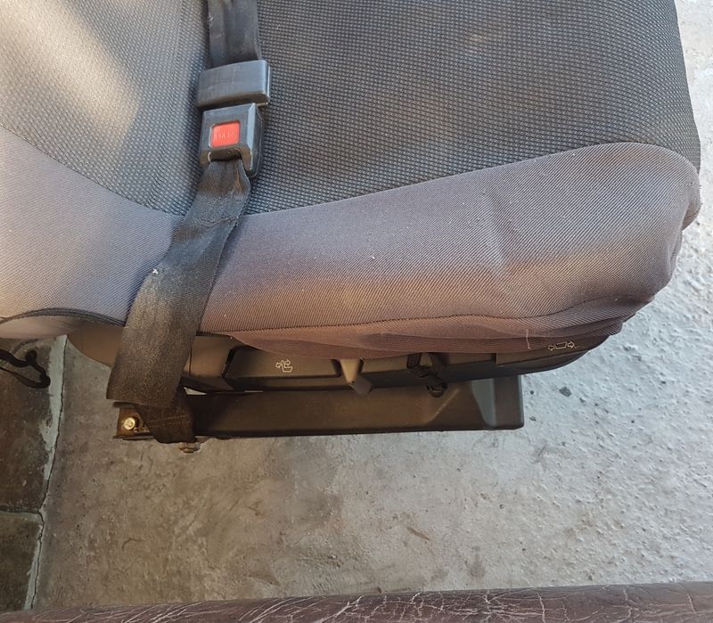 Деталі салону сидіння