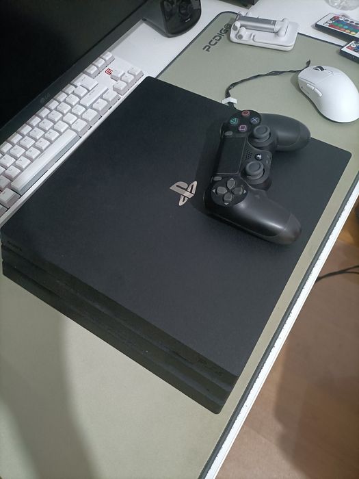 Playstation 4 pro 1TB