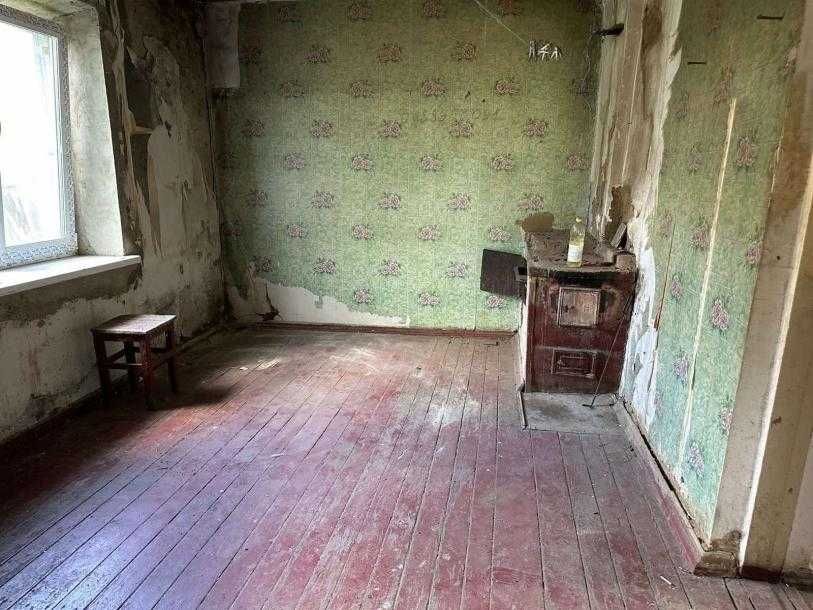 Харківська обл. Продається пів-будинку в Старому Салтові