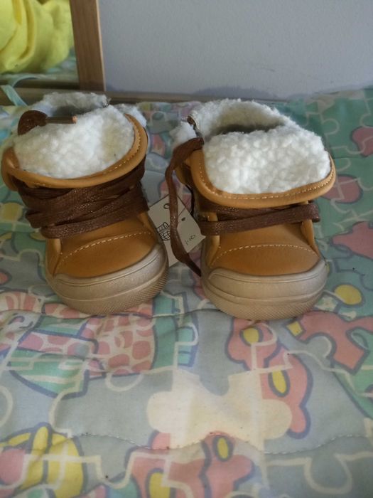 Botas de bebê novas 19