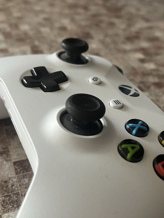 джойстик xbox one