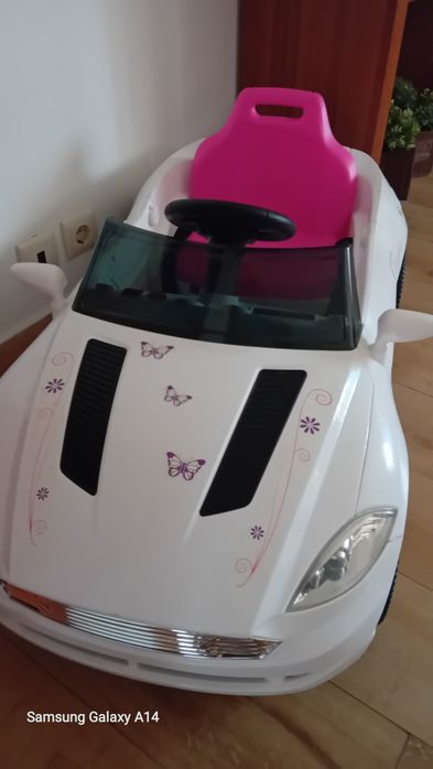 Carro elétrico criança