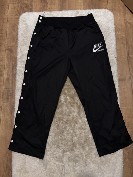 Spodnie dresowe sportowe Nike