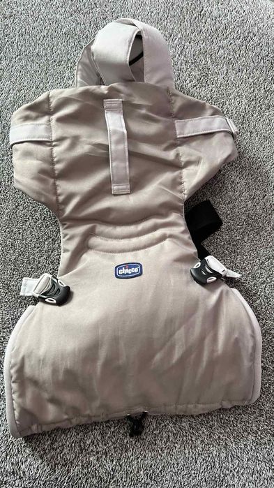 Porta de bebê Chicco easyfit dark beige