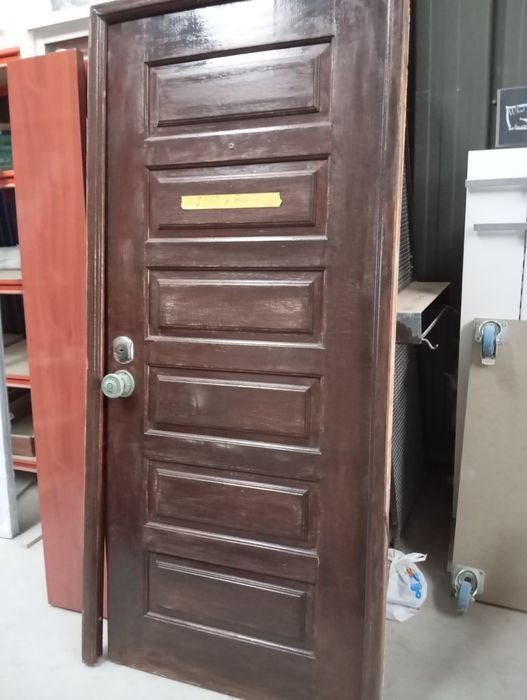 Porta madeira de mogno maciça