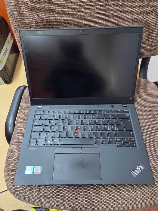 Lenovo ThinkPad T14S Gen 2 i5-1135G7 16GB 256GB SSD FHD W11P