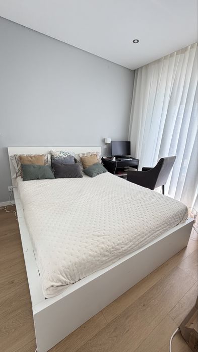Cama de casal com colchão
