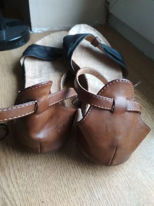 Sandałki rozm. 39