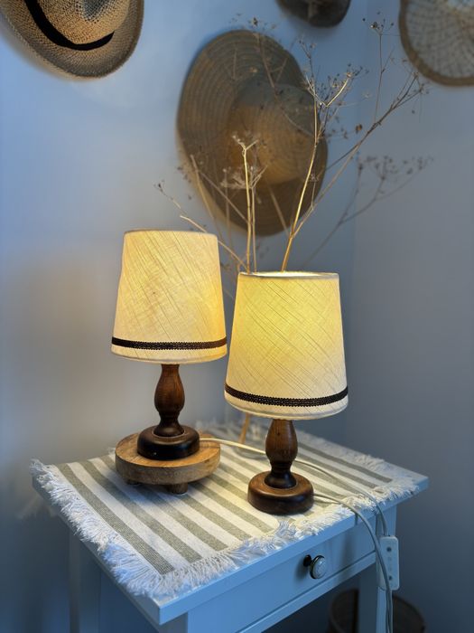 Dwie nocne Lamki drewniane vintage wiejski rustykalny styl brązowe