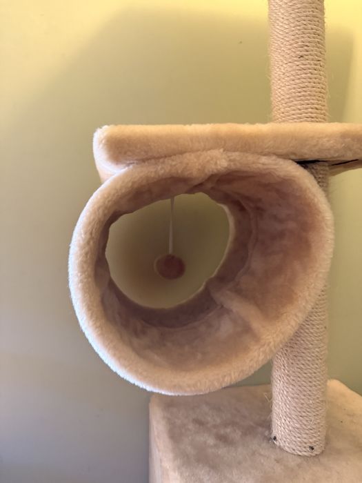 Лежанка для котика