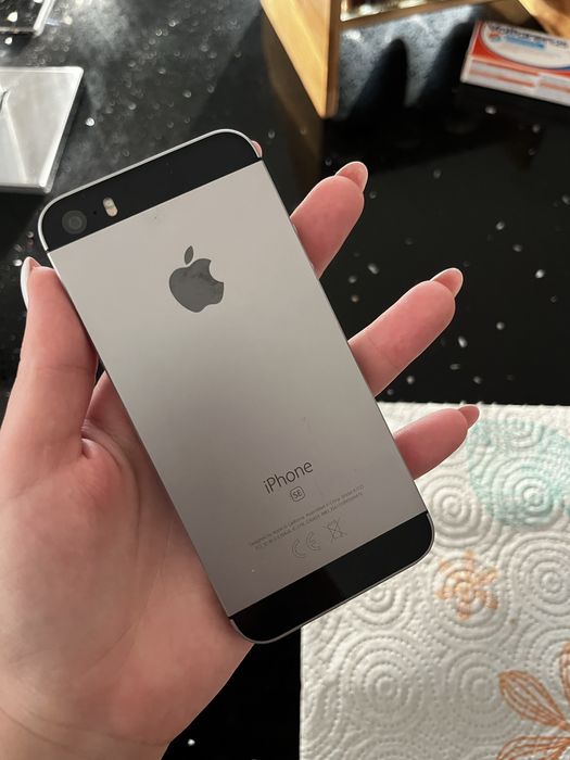 Iphone SE como novo