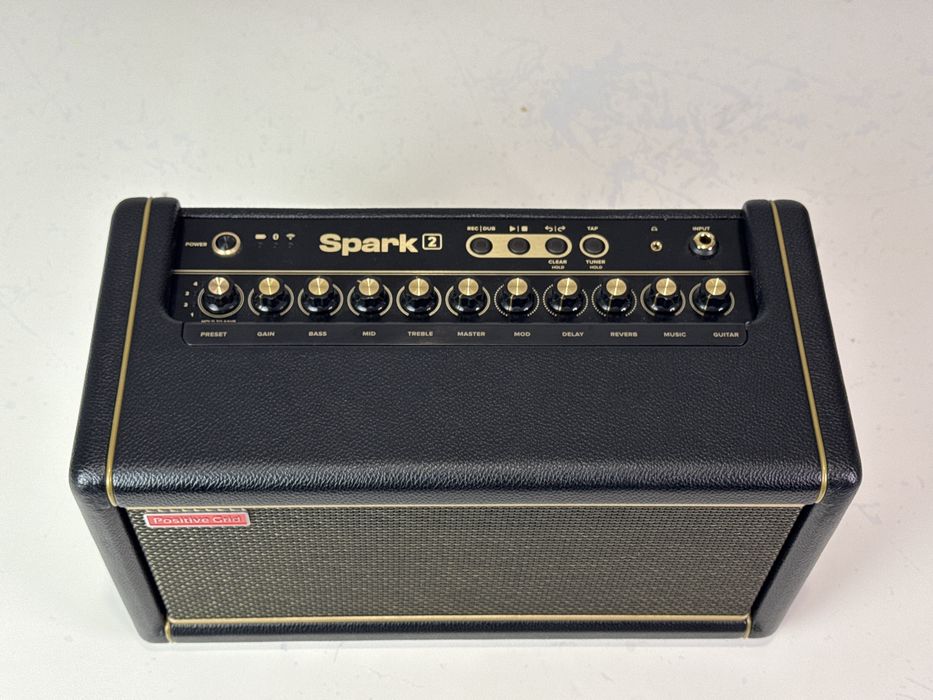 Amplificador / combo Positive Grid Spark 2 nao liga