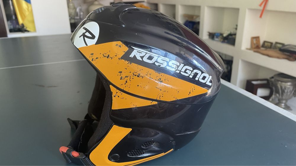 Защитный шлем