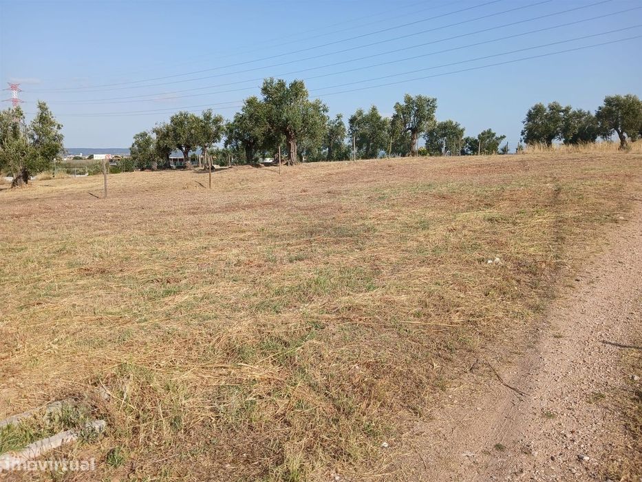 Land for Construction for Sale in Meia Via, Torres Novas