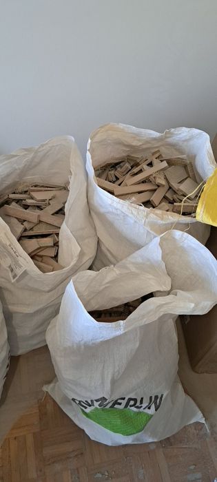Tacos de Madeira usados. 10 sacos de 25kg