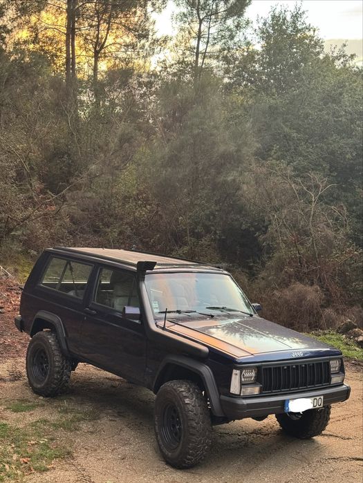 Jeep Cherokee XJ 3 portas — photo 2