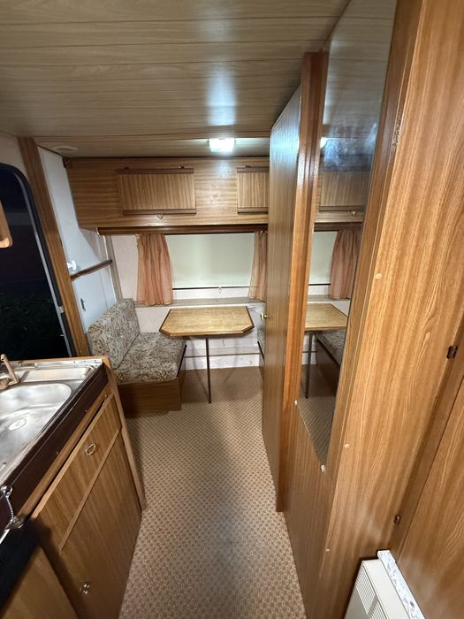 Vendo caravana com documentaçao portuguesa muito estimada