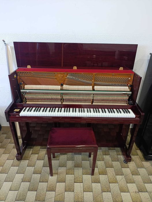 Piano Samick JS-112 - usado como novo
