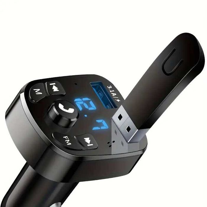 Carregador de TLM e Leitor de MP3 para o Carro