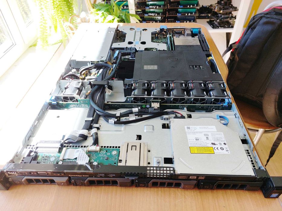 Serwer Dell PowerEdge R430 2x E5-2637 V3 32GB DDR4 4x 3,5"