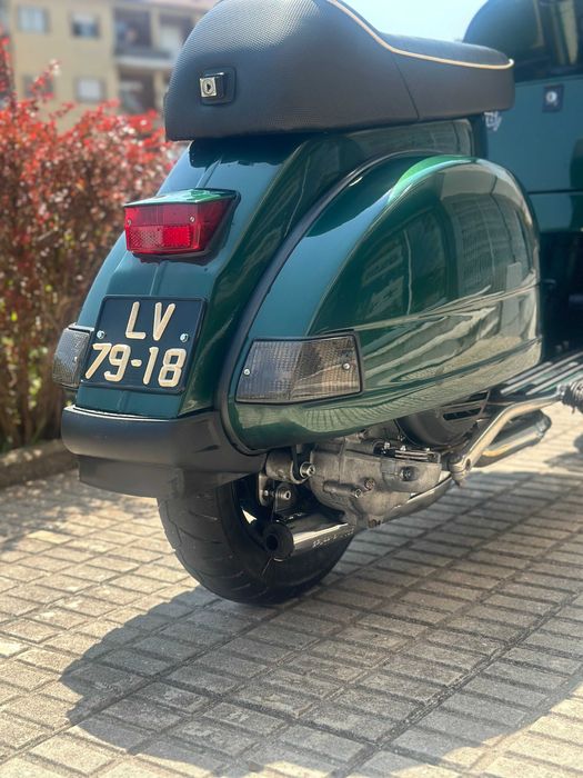 Vespa PX125E Restaurada e preparada