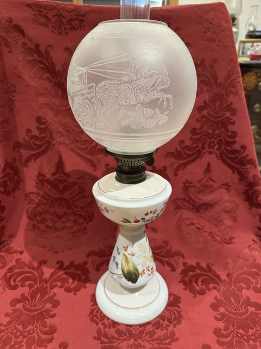 Candeeiro a petróleo antigo