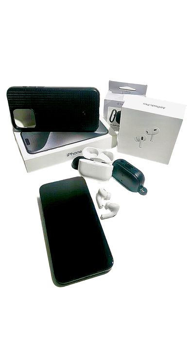 Apple iPhone 15 Pro Max 256GB Black + AirPods Pro 2