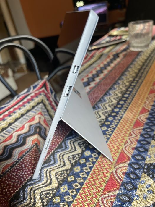 Microsoft surface pro 5